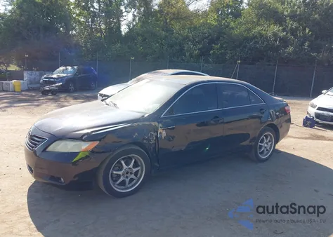 2007 Toyota Camry Xle V6 z USA, uszkodzony, nr VIN 4T1BK46K57U038714